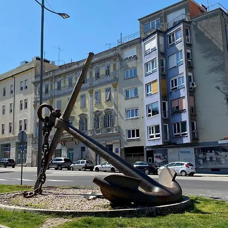 Castropola Center *